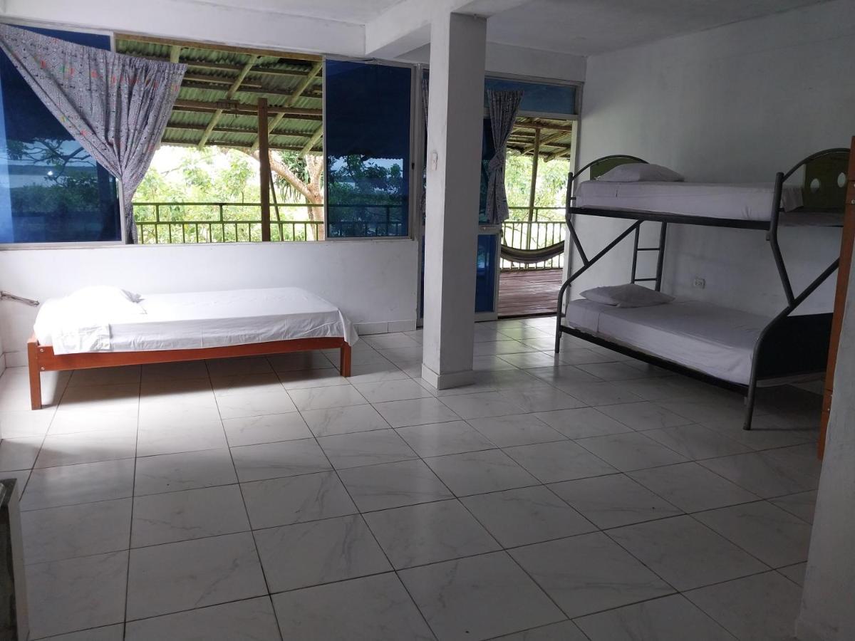 Amazon Breeze Hotel Iquitos Szoba fotó